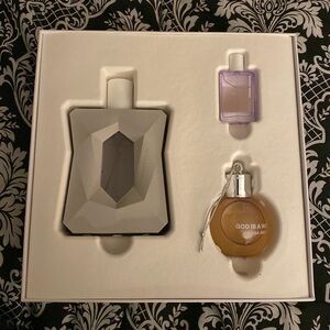Ariana Grande God is a Woman Perfume Gift Set (New / Unopened)